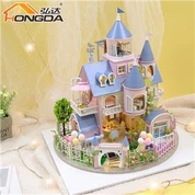 บ้านตุ๊กตาของ Woode Castle Gabby